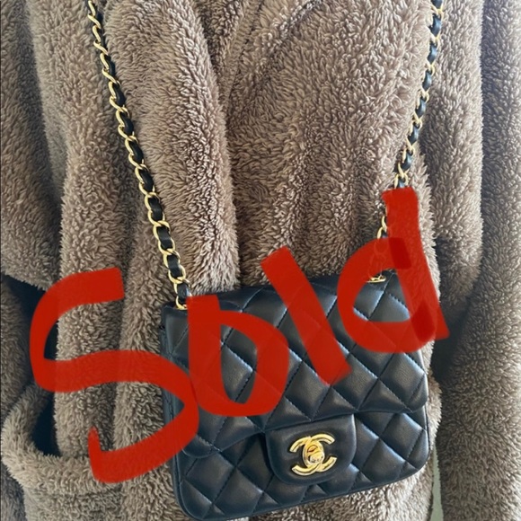 ❌SOLD❌Chanel CC Purse - Picture 2 of 10